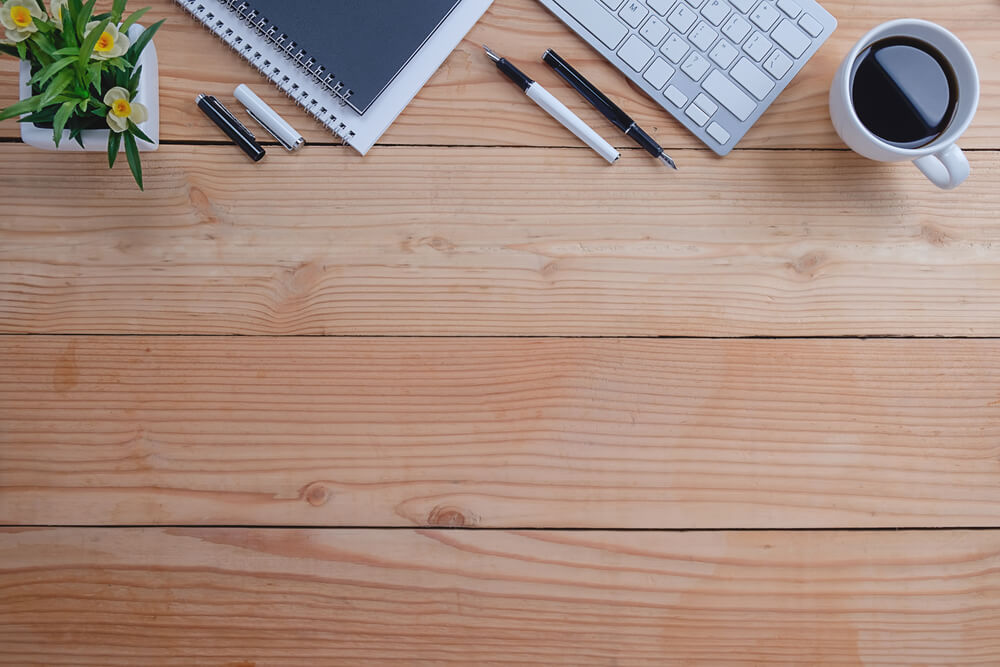 Holzveranda zum Arbeiten nutzen