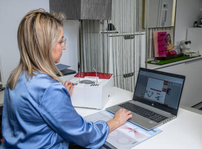 Homecare - l'opticien mobile — photo 1 miniature