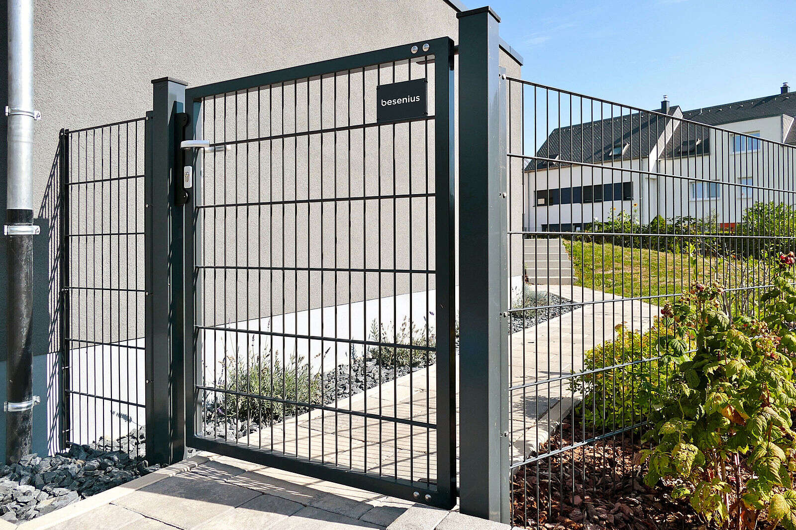 Aménagement extérieur & Jardinage par Besenius Safety-Center à Mertzig, réalisation 1