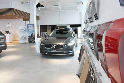 Collé Premium Cars — photo 4 miniature