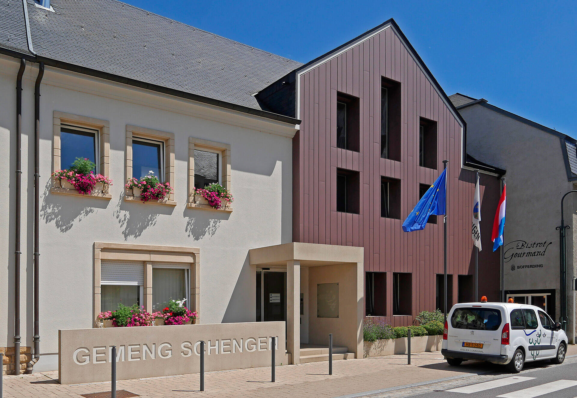 Painting, Decoration & Interior Design by Elia Peintures et Constructions in Ellange, project 2