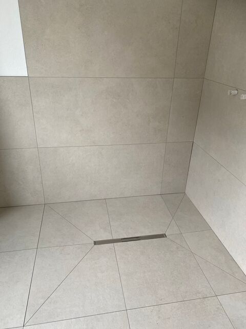 Bathroom, Sanitary & Plumbing by Fliesen Simmer in Echternach, project 17