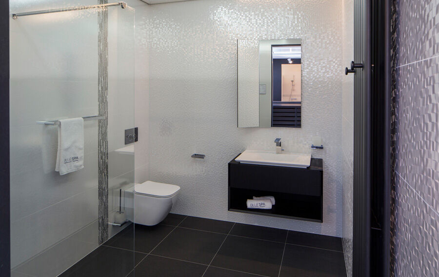 Salle de bain, Sanitaires & Plomberie par Mauduit à Kehlen, réalisation 2