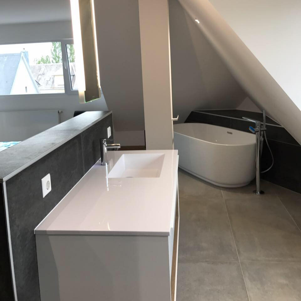 Salle de bain, Sanitaires & Plomberie par JDA Lux à Tétange, réalisation 1