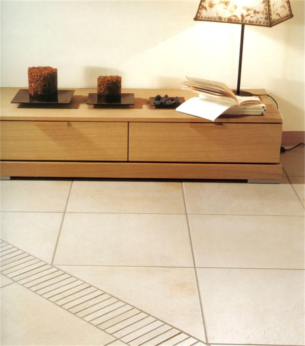 Salle de bain, Sanitaires & Plomberie par Logis Décor à Foetz, réalisation 1