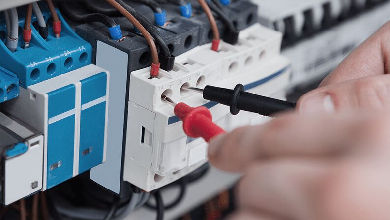 Elektrotechnik & Gebäudeautomation von Luxelec in Wecker, Referenz 2
