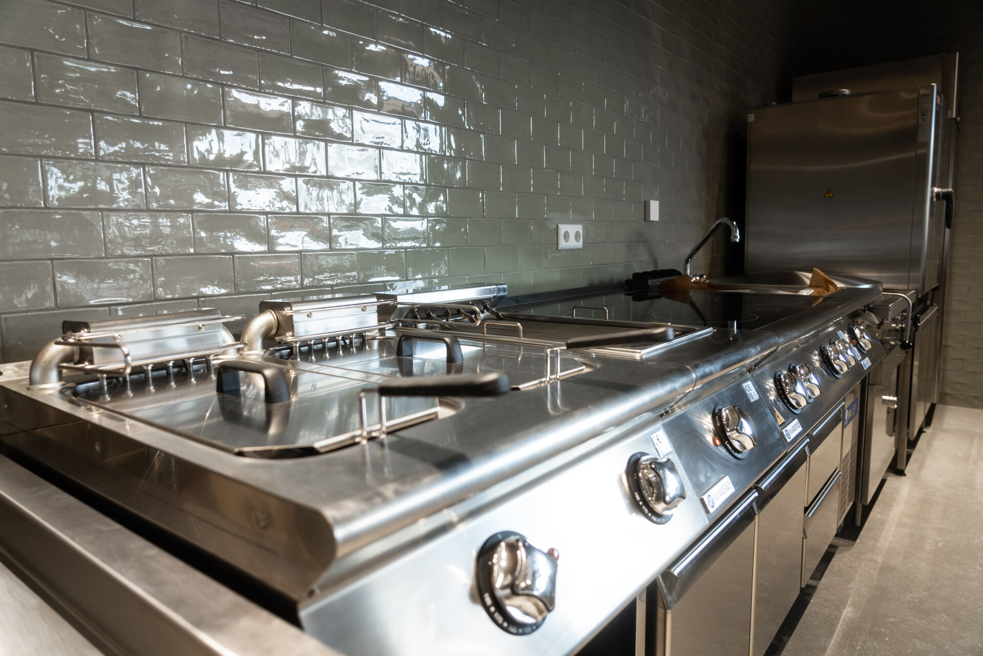 Weyland Kitchen & Cooling Solutions — Foto 8