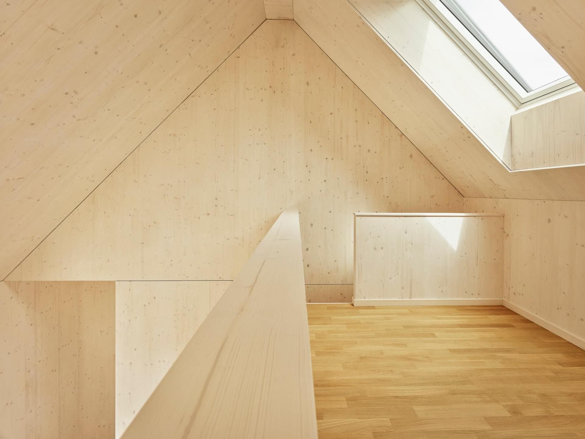 Schlüsselfertiger Holzbau in Bertrange — Foto 9
