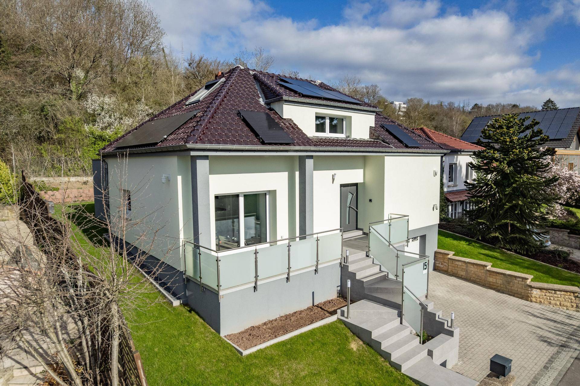 Schlüsselfertige Renovierung in Mondorf — Foto 39