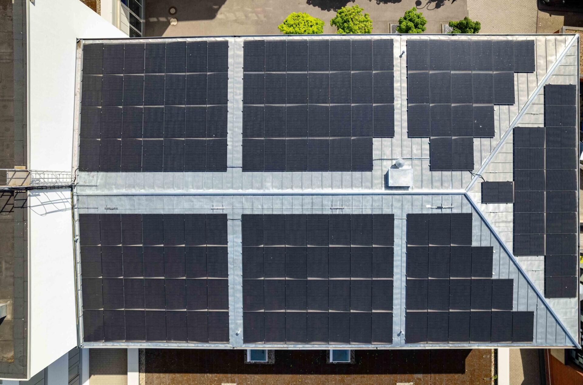 Installation von Photovoltaikanlagen in Esch-sur-Alzette — Foto 9